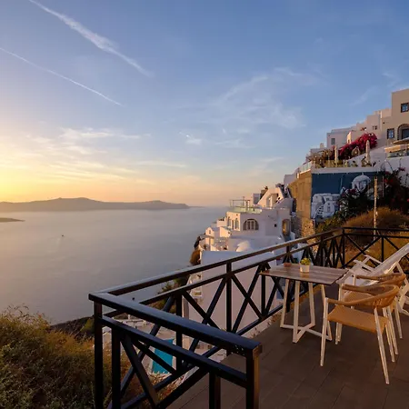 Kamares (adults Only) * Fira (Santorini)