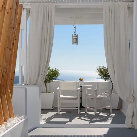 Kamares (adults Only) * Fira (Santorini)