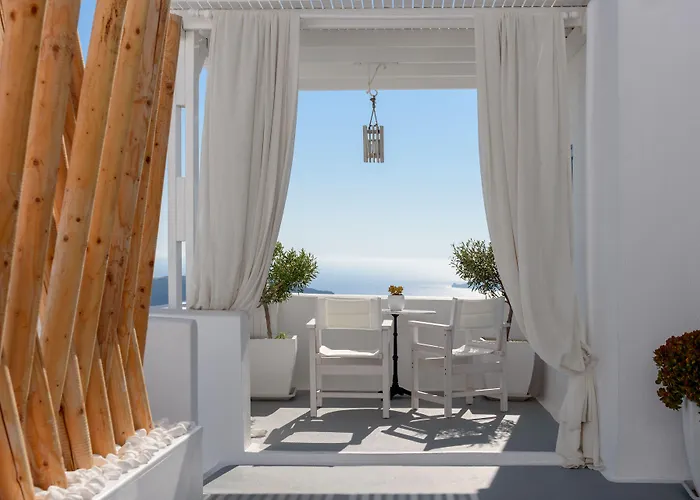 Kamares (adults Only) * Fira (Santorini)